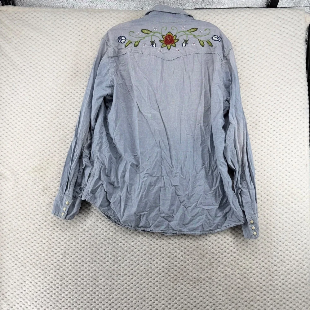 Lucky Brand Western Sportswear Embroidered Chambray Shirt Womens L Blue‎ Cotton - Picture 11 of 11